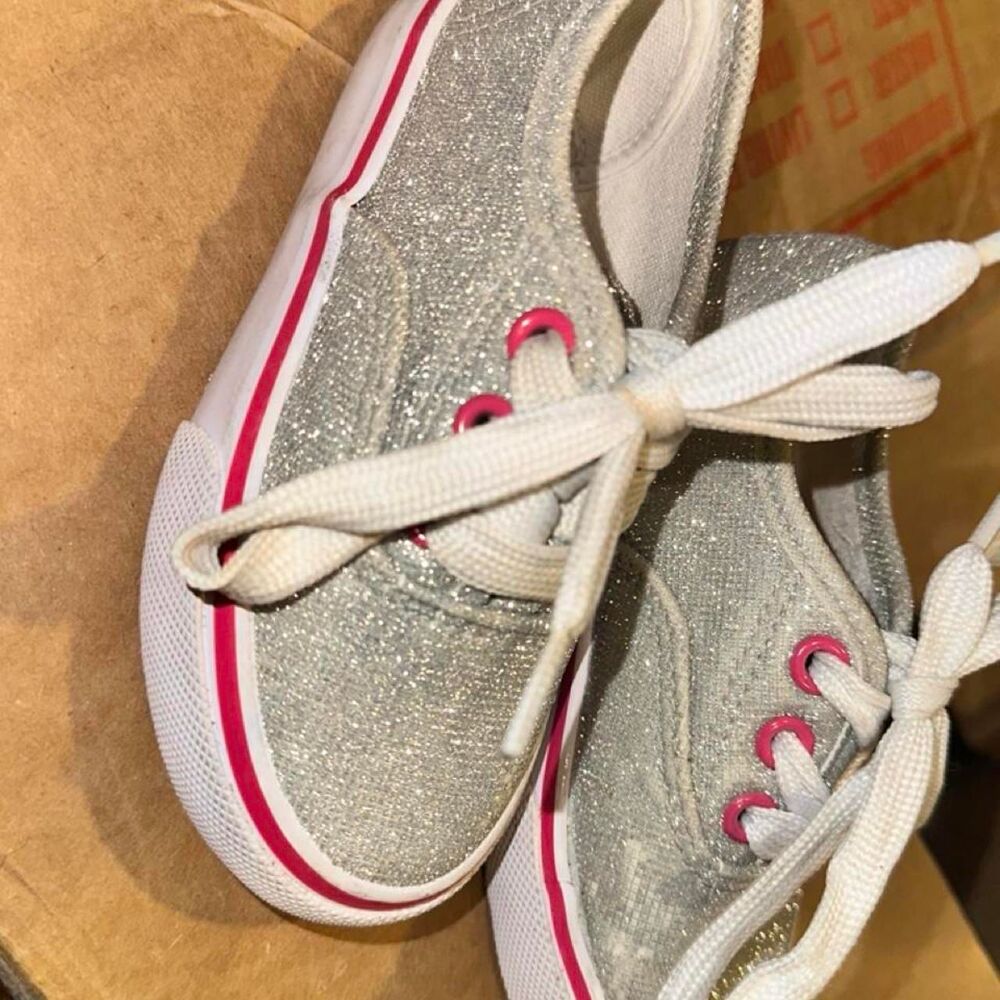 Unbranded Women's Silver and Pink Trainers